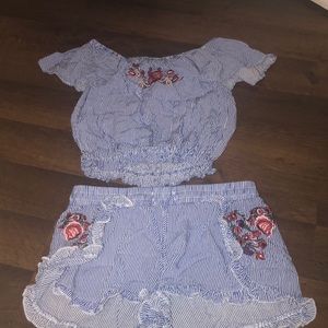 Off the shoulder set